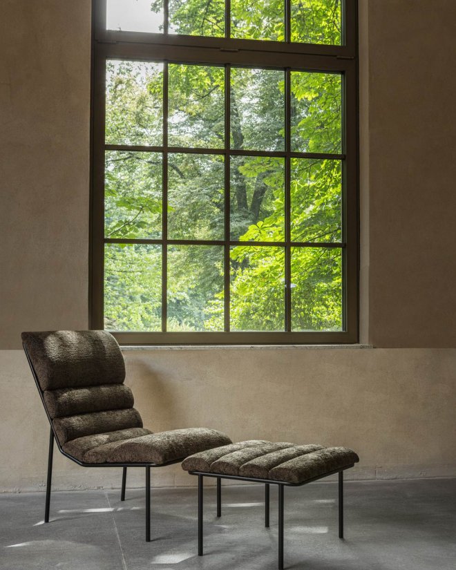 vank_long_lounge_chair_footrest_boucle_breve.jpg