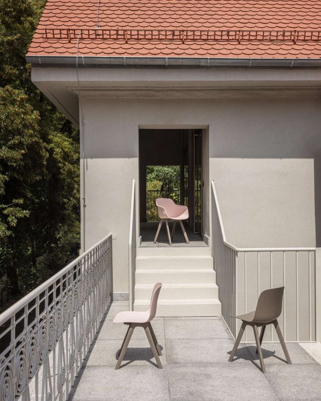 vank_loria_outdoor_chair_3.jpg